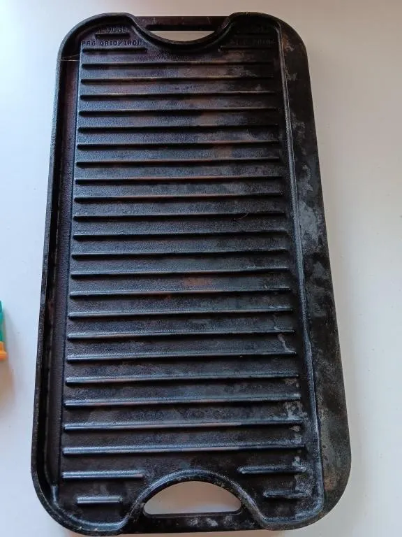 Lodge Pro-Grid Reversible Cast-iron