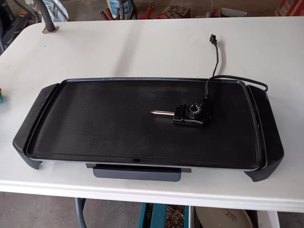 Mainstays Electric Griddle. Appears To Be In