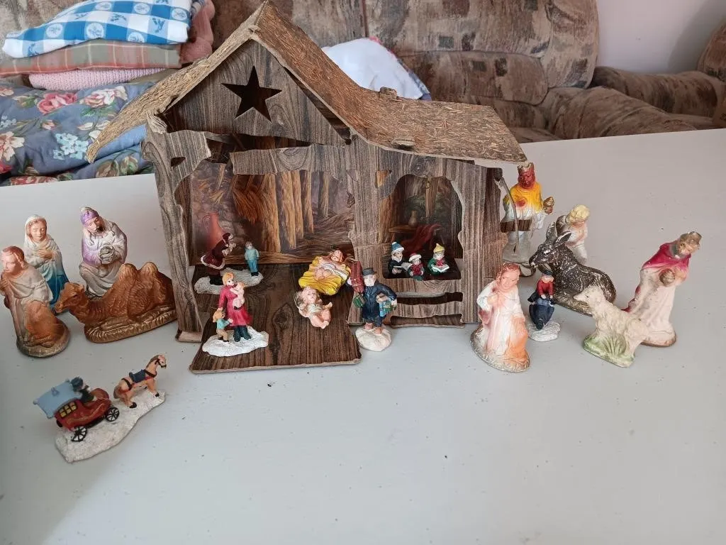 Christmas nativity set, other trinkets included.