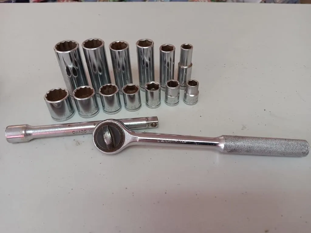 Snap-on, Craftsman, Daido sockets, rachet drive