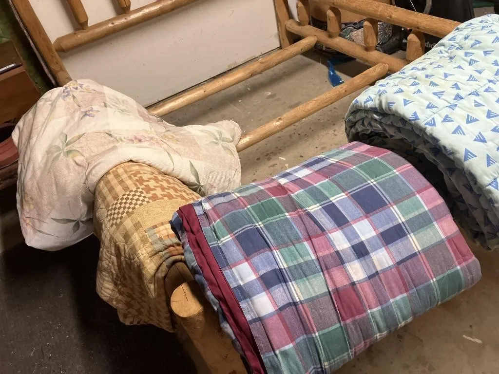 Four queen sized comforters