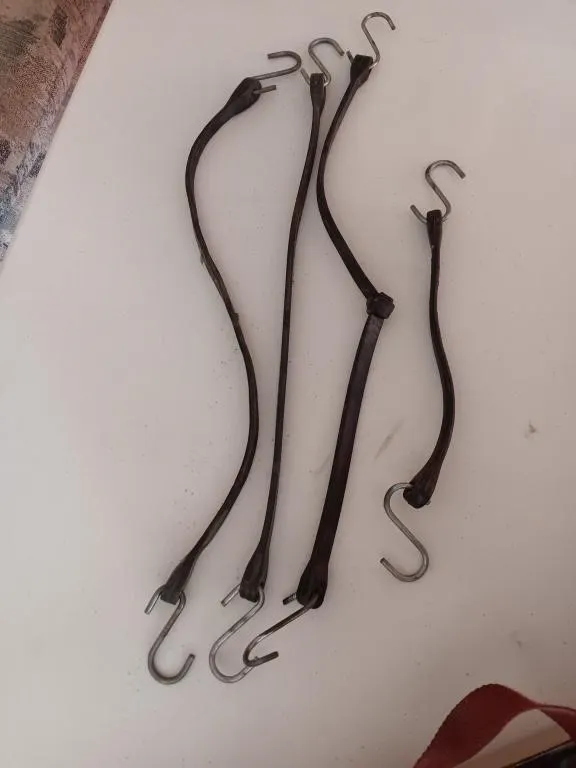 Various size of straps/bungee cords.
