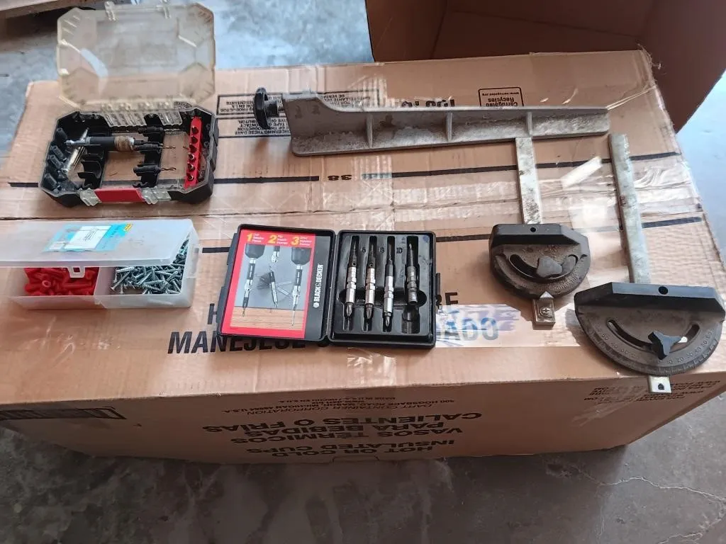 Wood working tools,drill bits,and move.