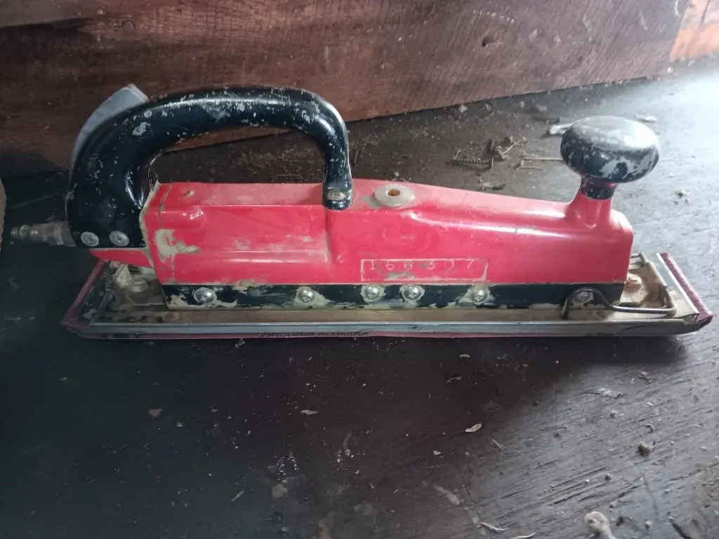 ATCO straight line Sander.
(Air powered )