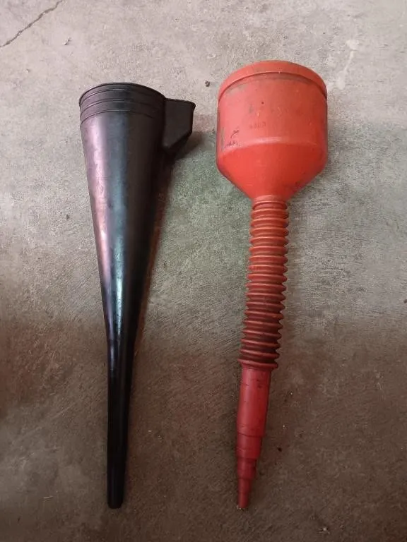 Transmission funnels.
Measurements. 18"L