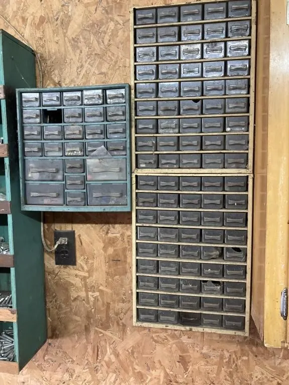 Three parts storage containers, buyer must remove