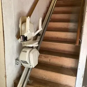 Acorn stairlift, fully functioning, two remotes,