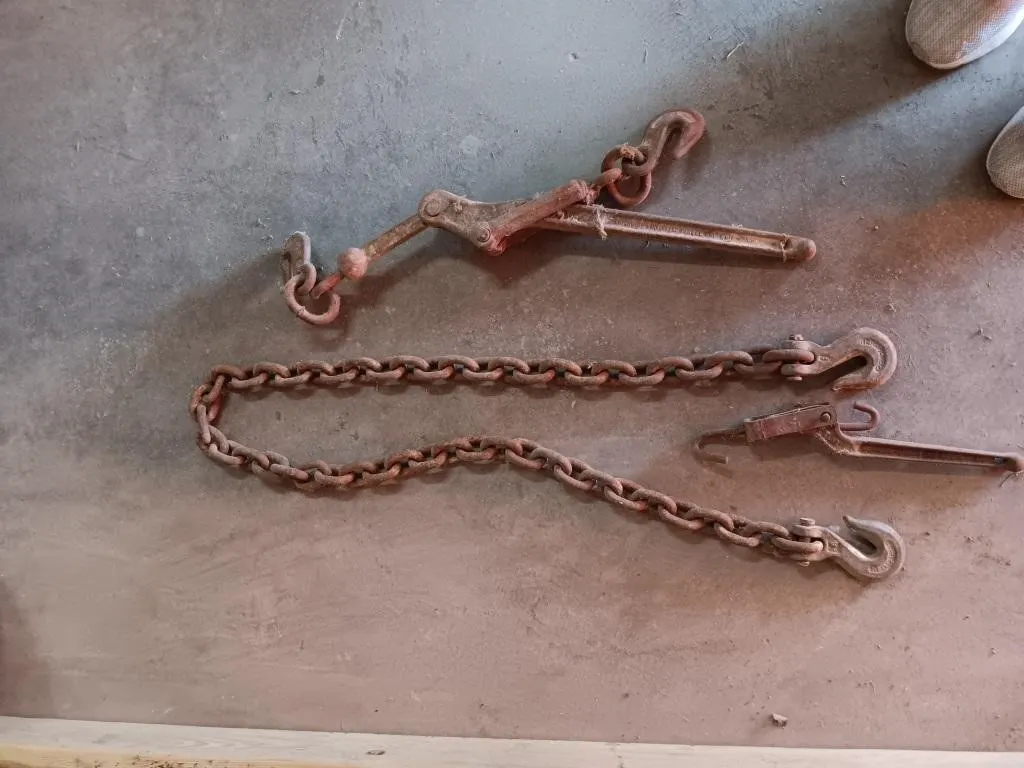 Log chain and boomers.