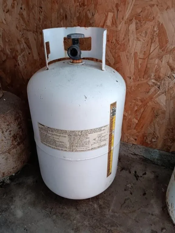 30lb propane cylinder. Appears to be empty.