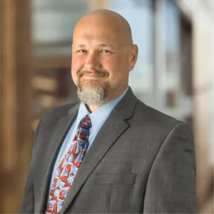 Meet the Auctioneer - Scott