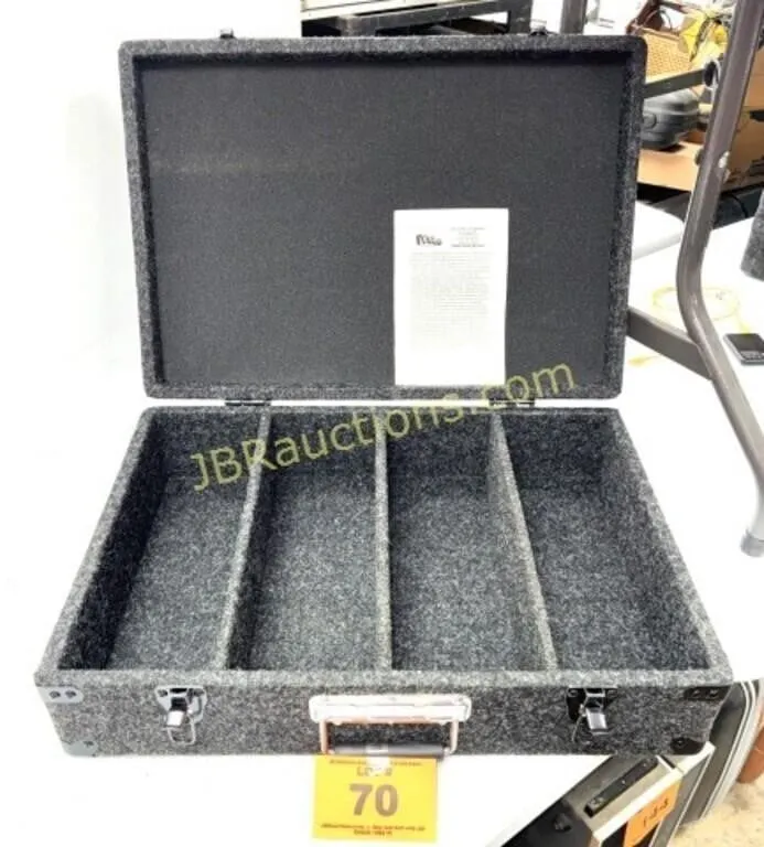 NEW CD OR ACCESSORY GIG BOX