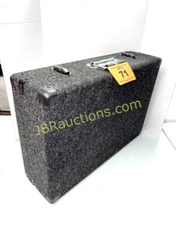 NEW CD OR ACCESSORY GIG BOX