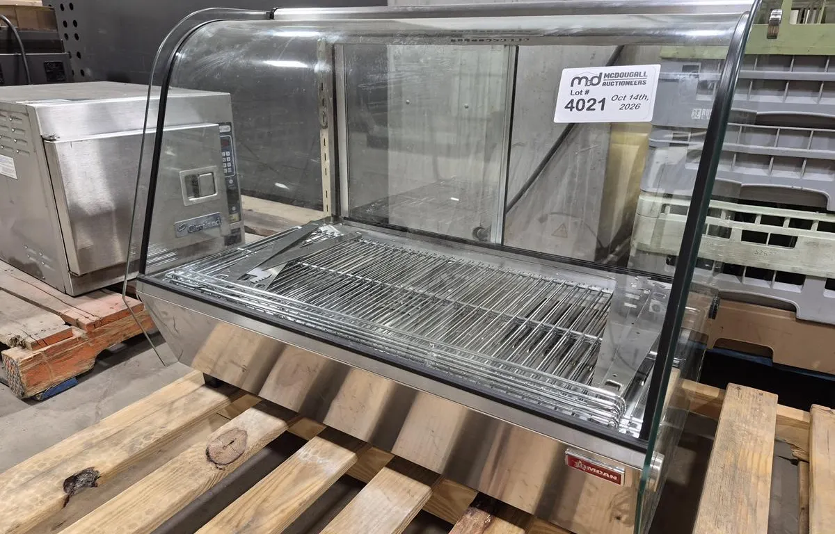 Omcan Refrigerated Curved Glass Display Case
UNRESERVED