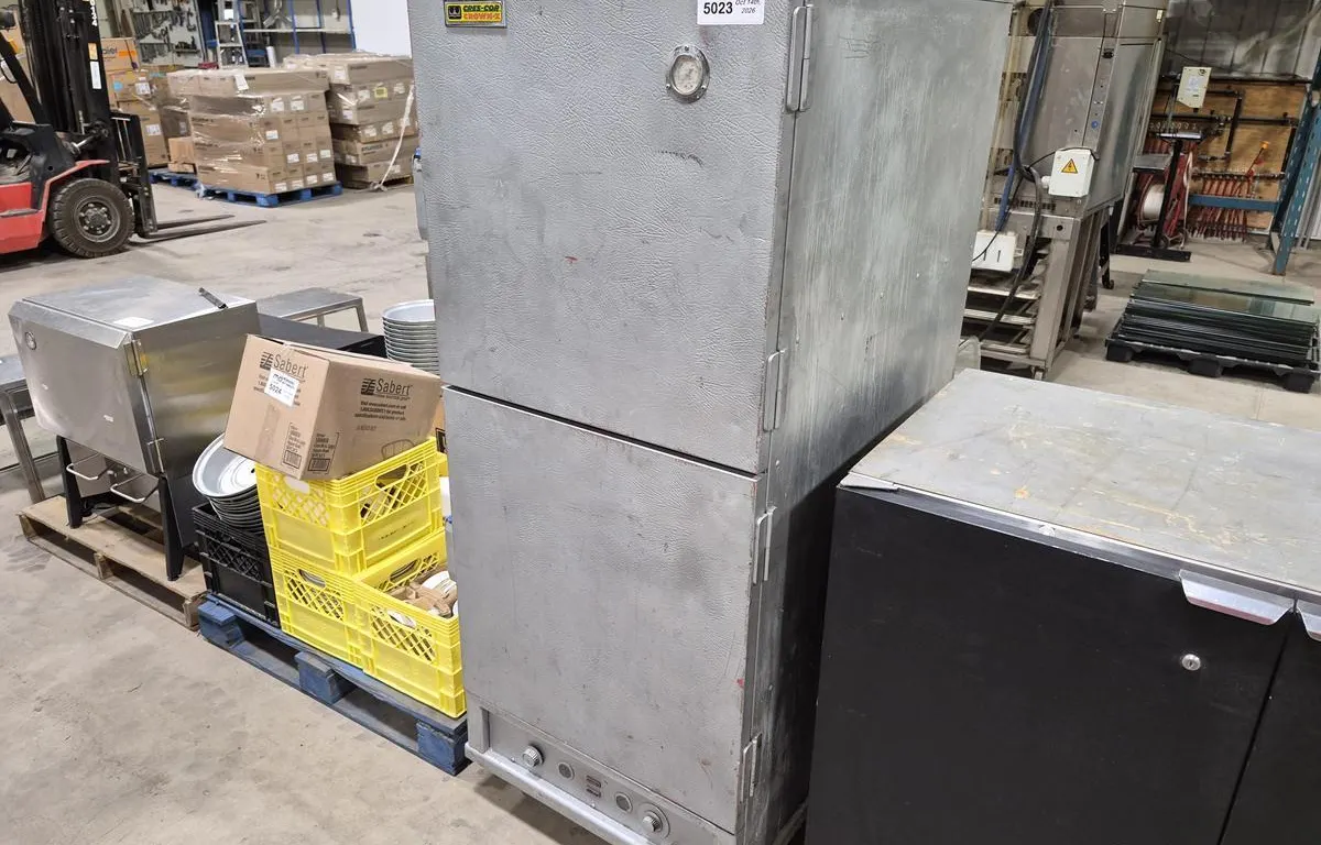Cres-Cor Crown-X Heated Holding Cabinet
UNRESERVED