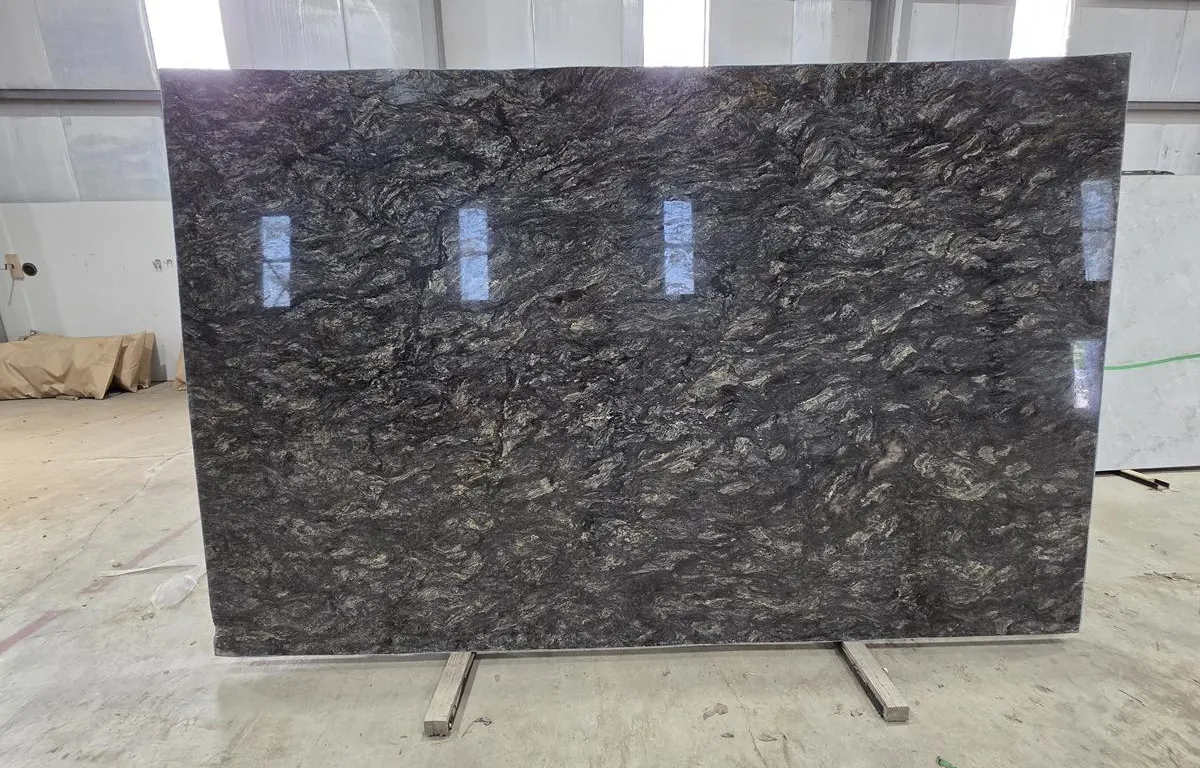(1) Polished Dark Granite Stone Slab
UNRESERVED
