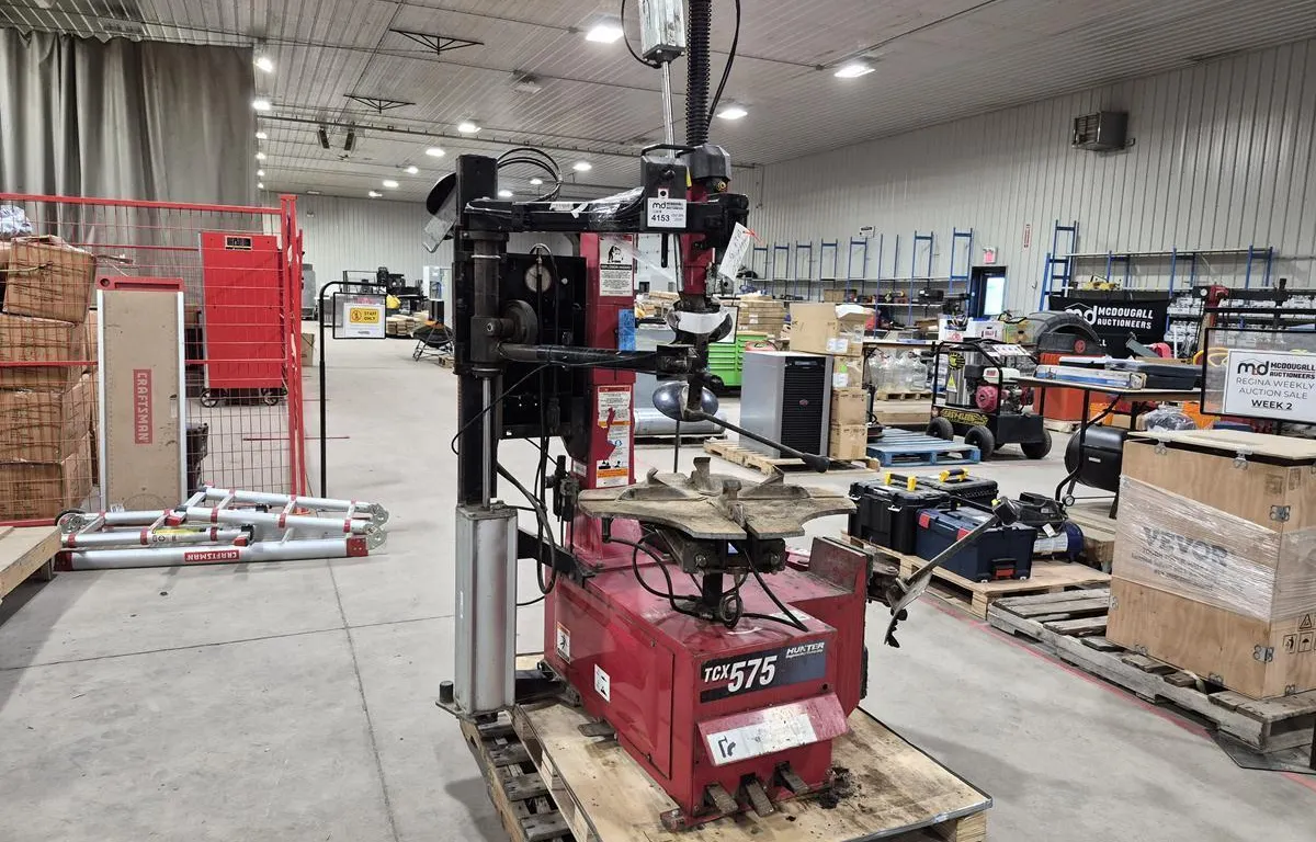 Hunter TCX575 Tire Changer
UNRESERVED