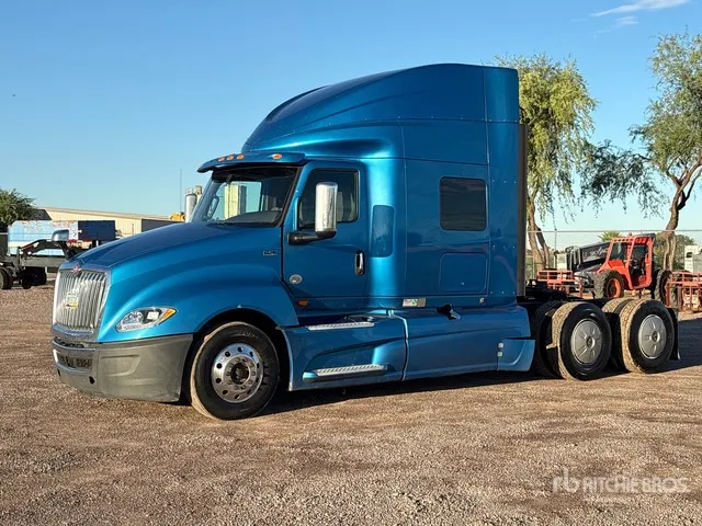 2019 International LT625 6x2 T/A Sleeper Truck Tractor