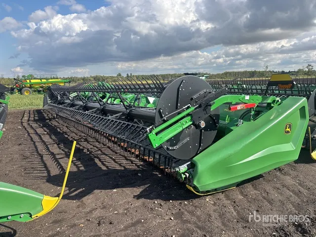 2022 John Deere HD50R 50 ft Hinged Draper Combine Header