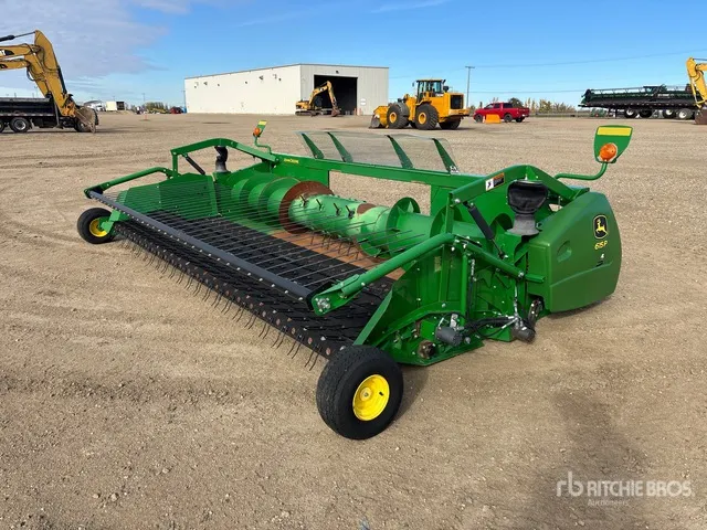 2018 John Deere 615P 15 ft Combine Pickup Header