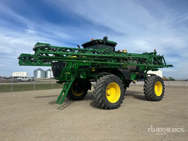 2020 John Deere R4038 120 ft 4x4 High Clearance Self-Propelled Sprayer