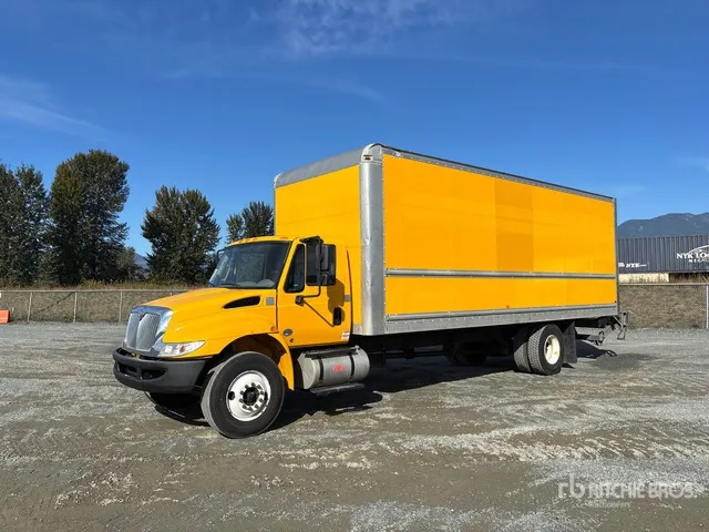 2019 International 4300 4x2 Van Truck