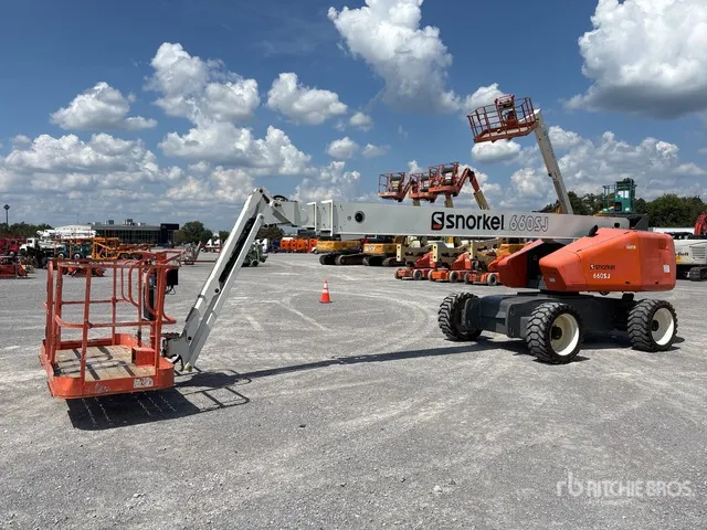 2019 Snorkel 660SJ 4WD Diesel Telescopic Boom Lift
