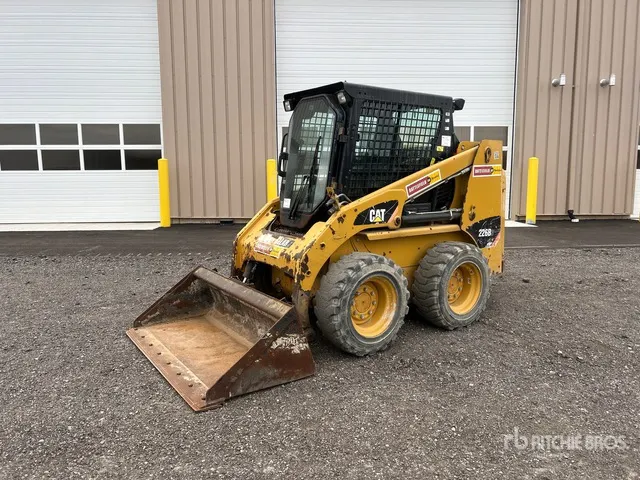 2015 Cat 226B3 Skid Steer Loader