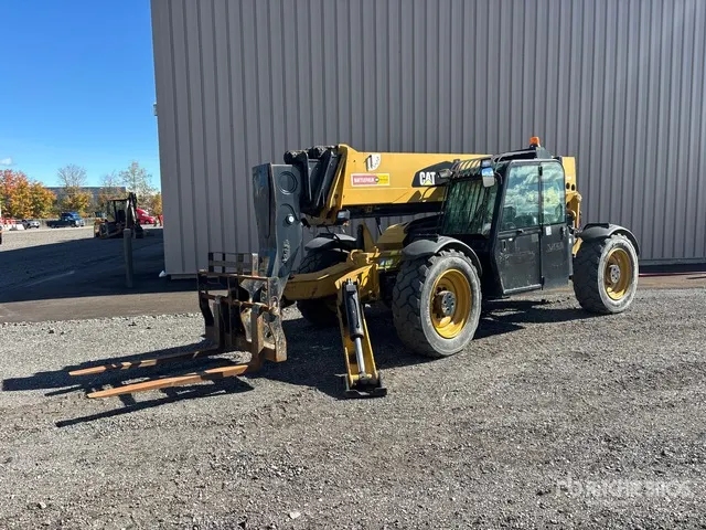 2015 Cat TL1055C Telehandler