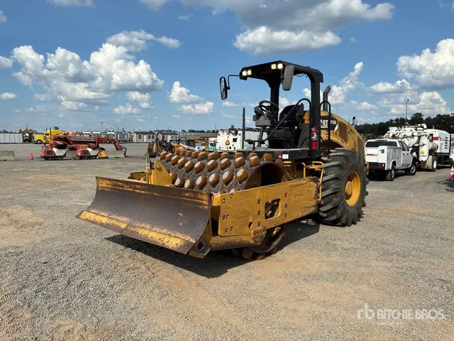 2013 Cat CP56B Padfoot Drum Compactor