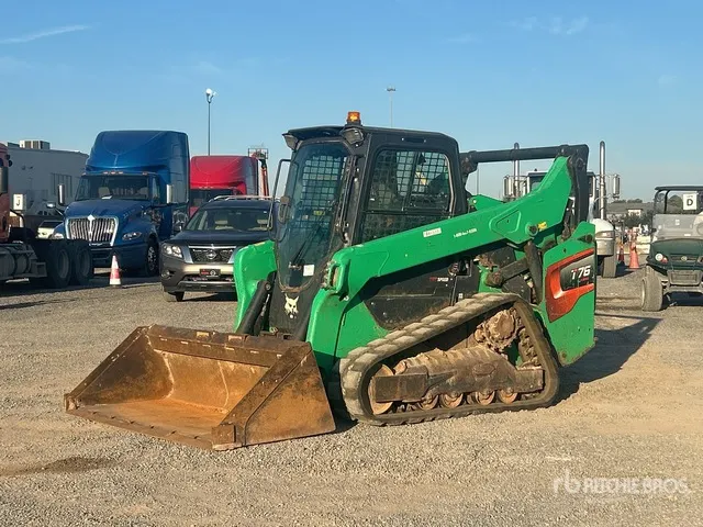 2021 Bobcat T76 R-Series Two-Speed Compact Track Loader
