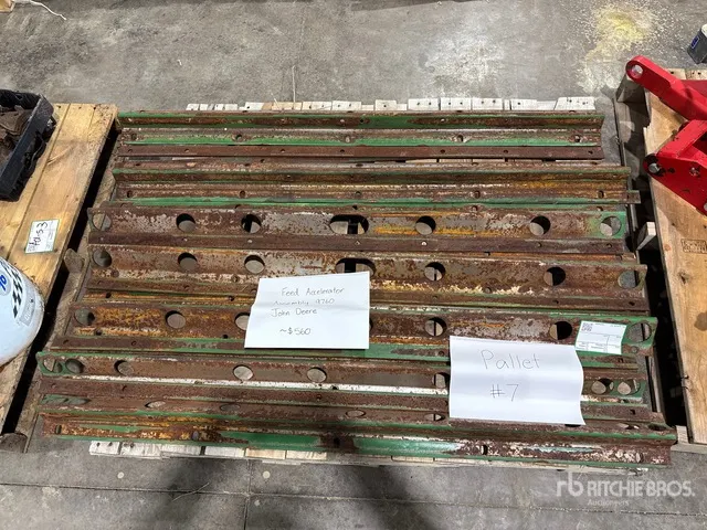 John Deere 9760 Combine Feed Accelerator Assembly