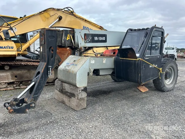 2011 Skyjack VR-1044 Telehandler (Inoperable)