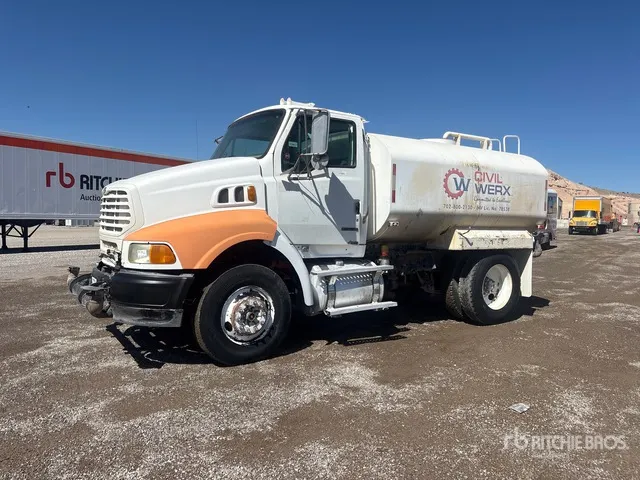 2005 Sterling 4x2 Water Truck