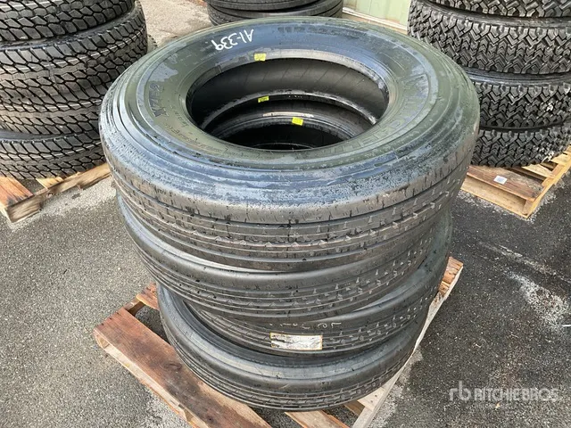 Quantity of (4) 11R22.5 New Recapped Tires
