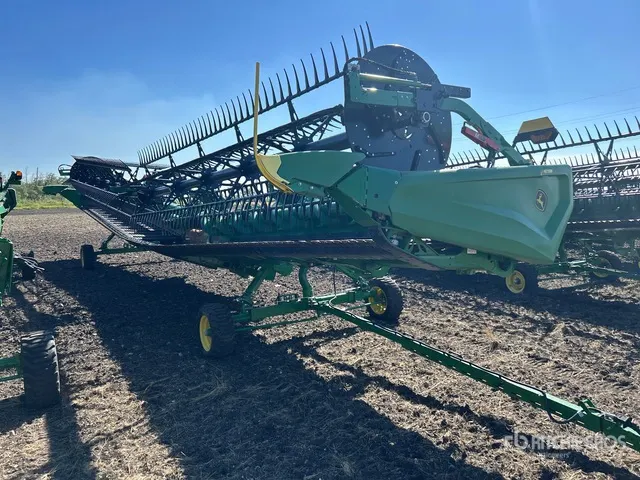 2024 John Deere HD45R 45 ft Rigid Hinged Draper Combine Header