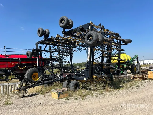 2012 SeedMaster 6612 66 ft Air Drill