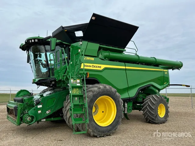 2023 John Deere X9 1100 Combine Harvester