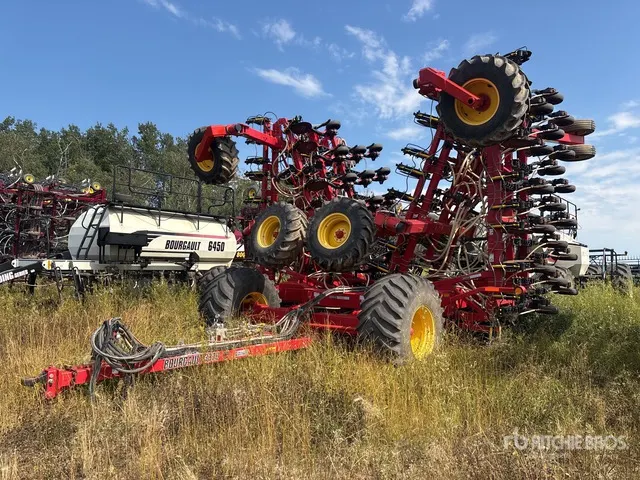 2017 Bourgault 3320 - 76 PHD 76 ft Air Drill