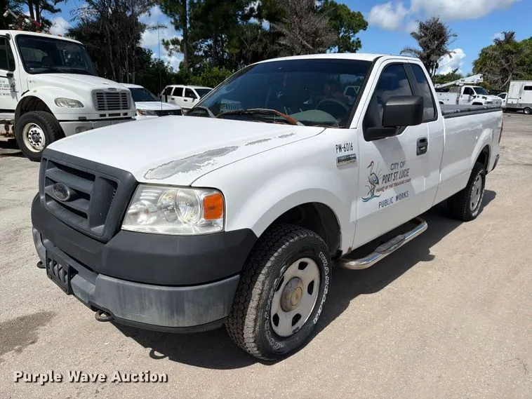 2005 Ford F-150 Ext. Cab pickup truck
