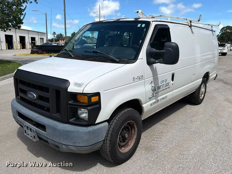 2012 Ford E-250 van
