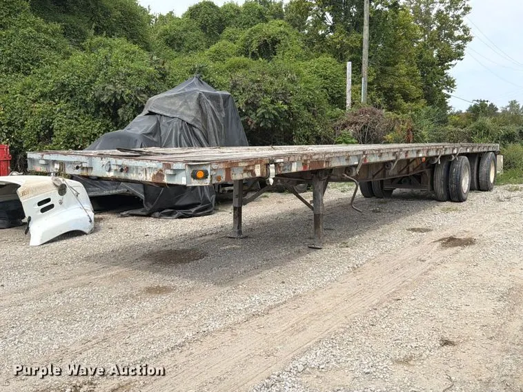 1988 Great Dane GPWSAR-245 flatbed trailer