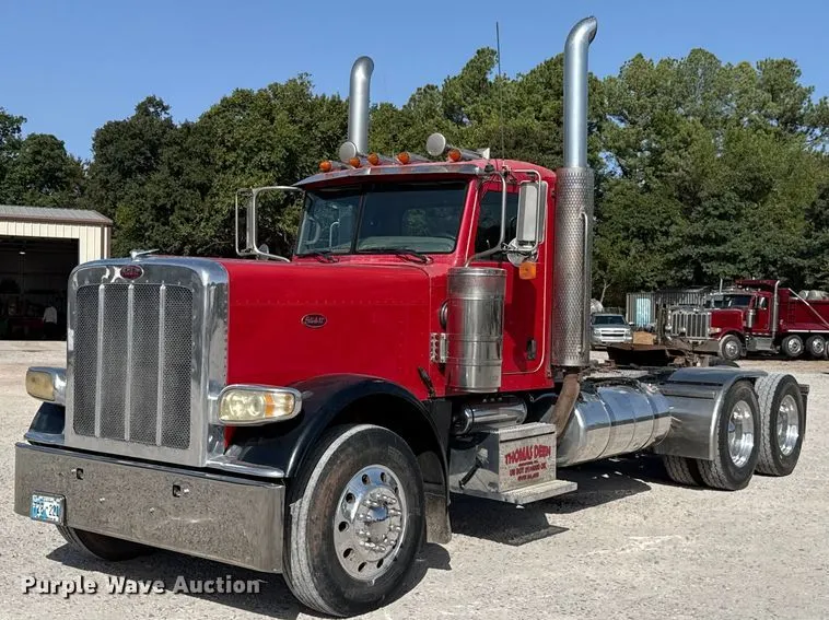 2008 Peterbilt 389 semi truck