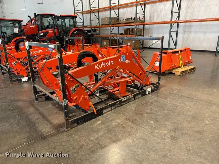 Kubota LA555 loader