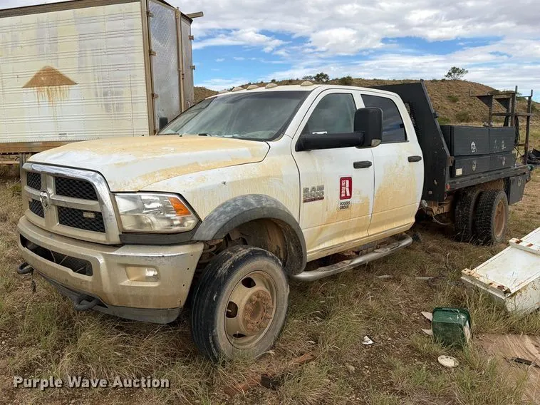 2016 RAM 5500 flatbed truck