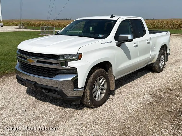 2021 Chevrolet Silverado 1500 Ext. Cab pickup truck
