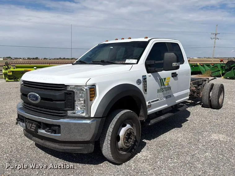 2019 Ford F550 Crew Cab truck cab and chassis