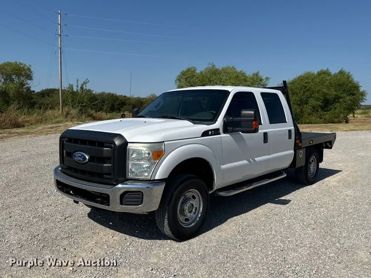 2011 Ford F250 Super Duty Crew Cab flatbed pickup truck