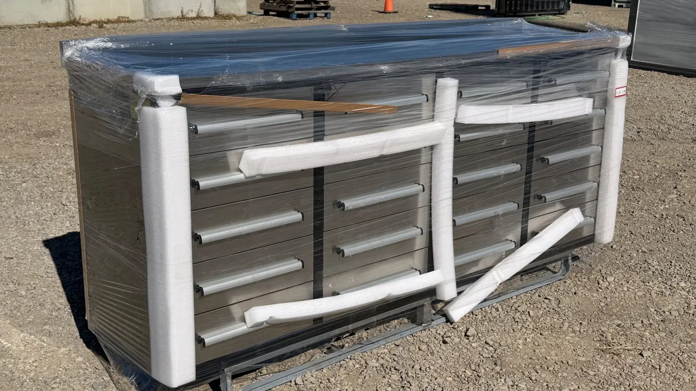 Unused 2026 Steelman 7' 20-Drawer SS Workbench