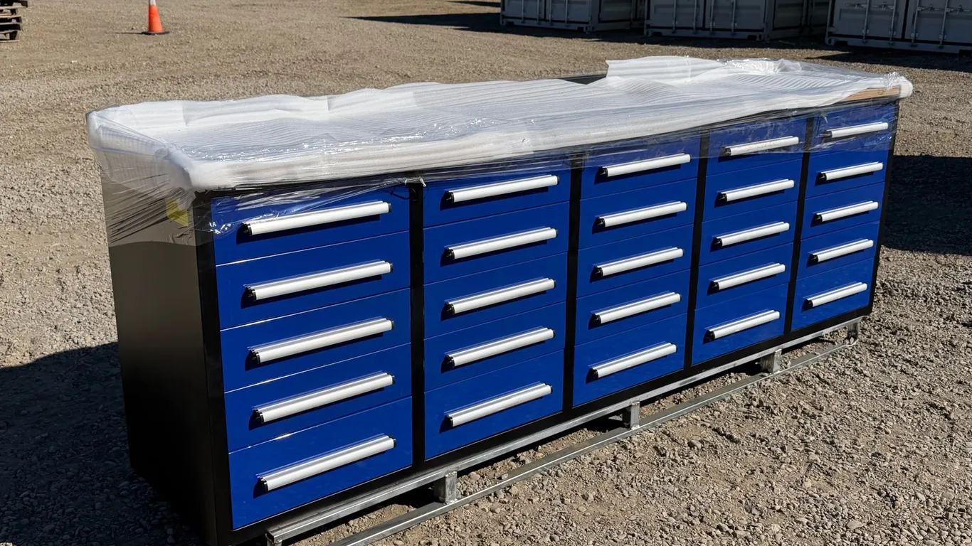 Unused 2026 Steelman 10' 25-Drawer SS Workbench