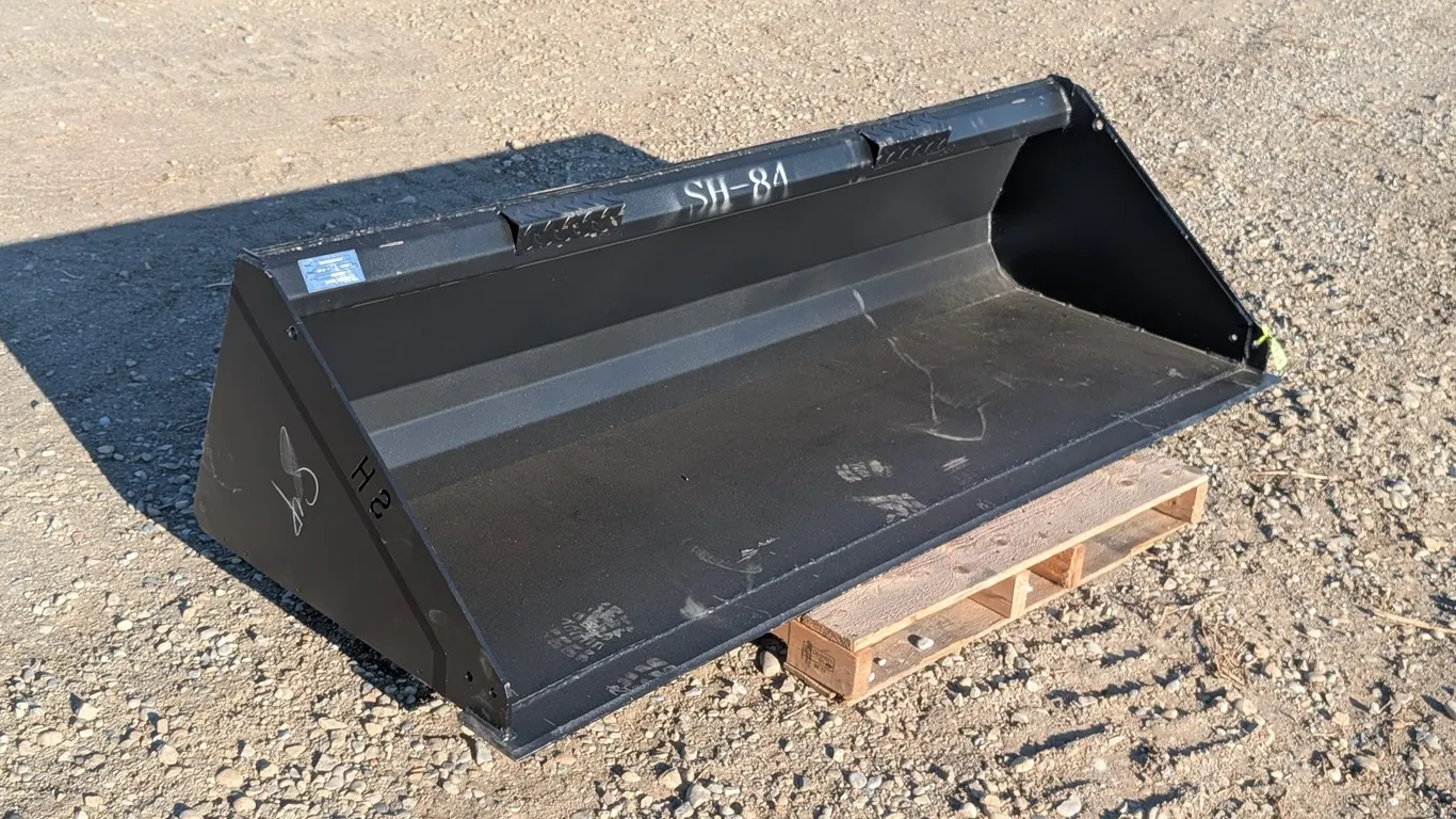 Unused 2026 Great Bear Standard Bucket